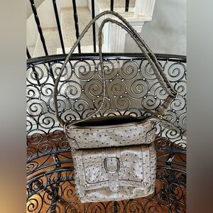 Chic Textured Shoulder Bag in Taupe